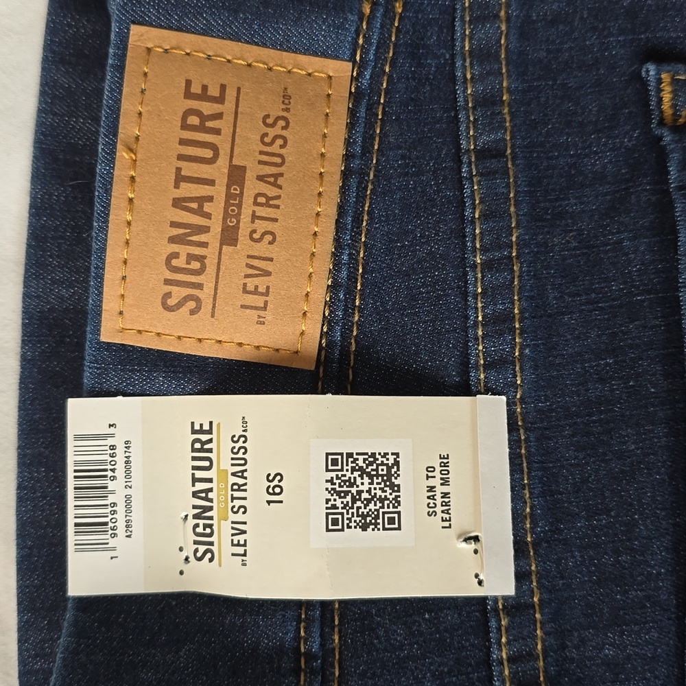 Signature Levi Strauss Shaping Pull-On Bootcut Jeans Denim Levi's 16 NEW Women's - Picture 2 of 11